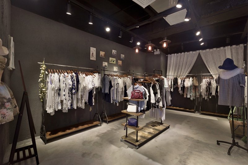 探索汇川区服装店的新风尚